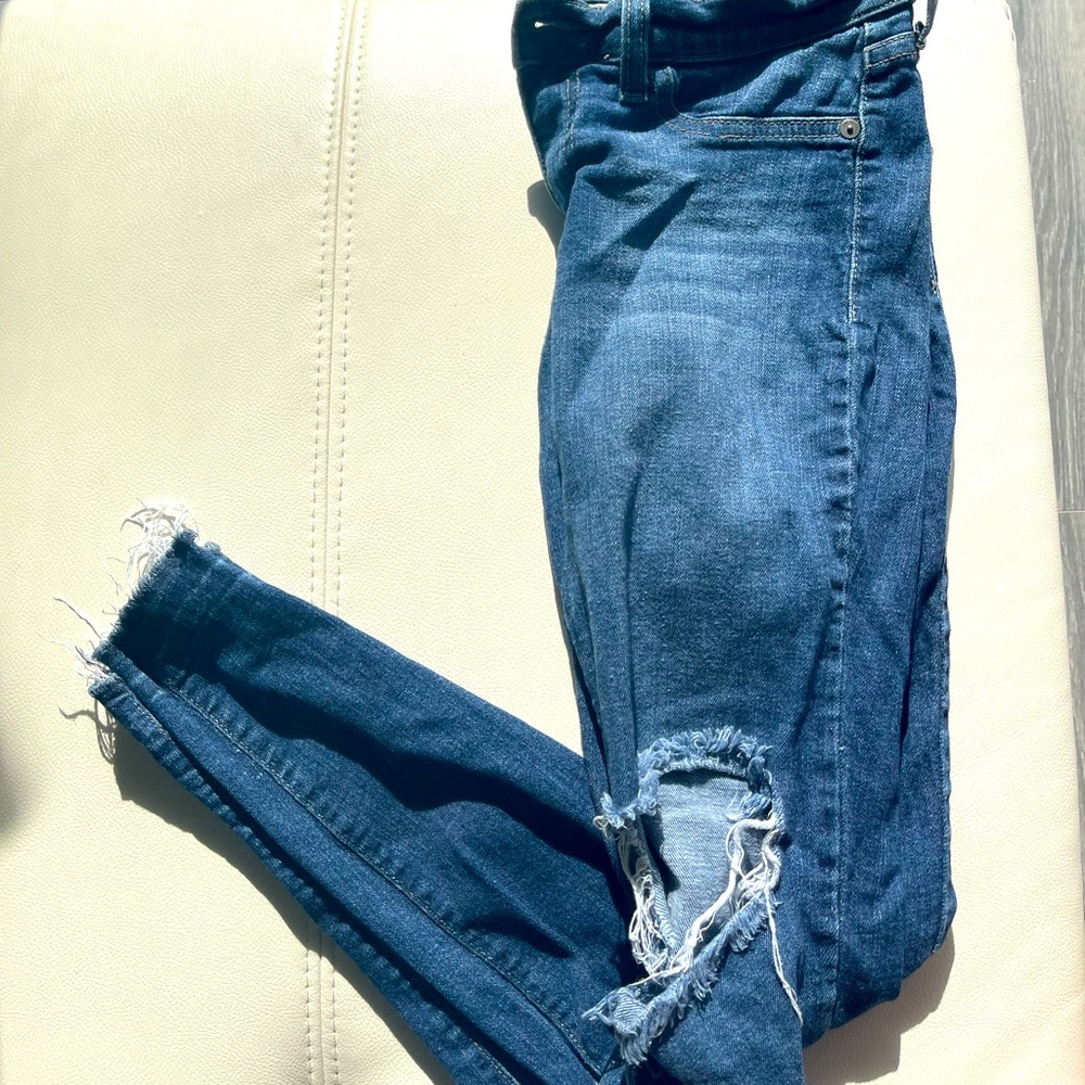 Sneak Peek Jeans